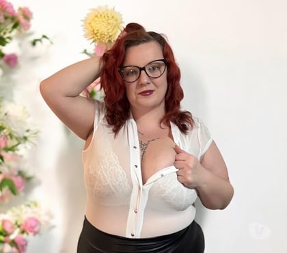 Photos for 💋 busty Bella🍒5 mins £10🍒38H pierced nips 🍒