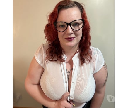 Photos for 💋 busty Bella🩷5 mins £10❤️38H pierced nips 🍒