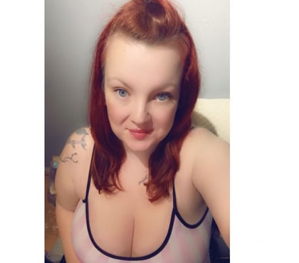 Photos for 💋 busty Bella 💋5 mins £10 💋38H pierced nips 🍒