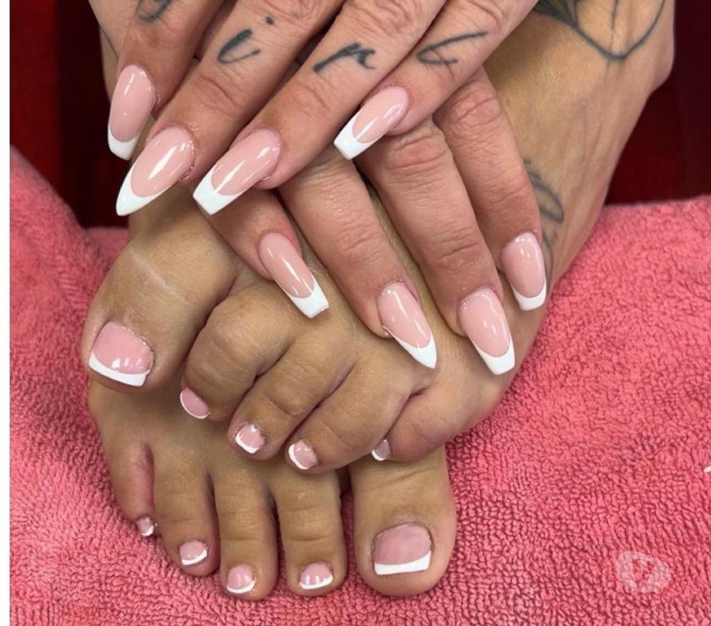 Escorts Hertfordshire Hertsmere - Photos for Miss adeleakaevie