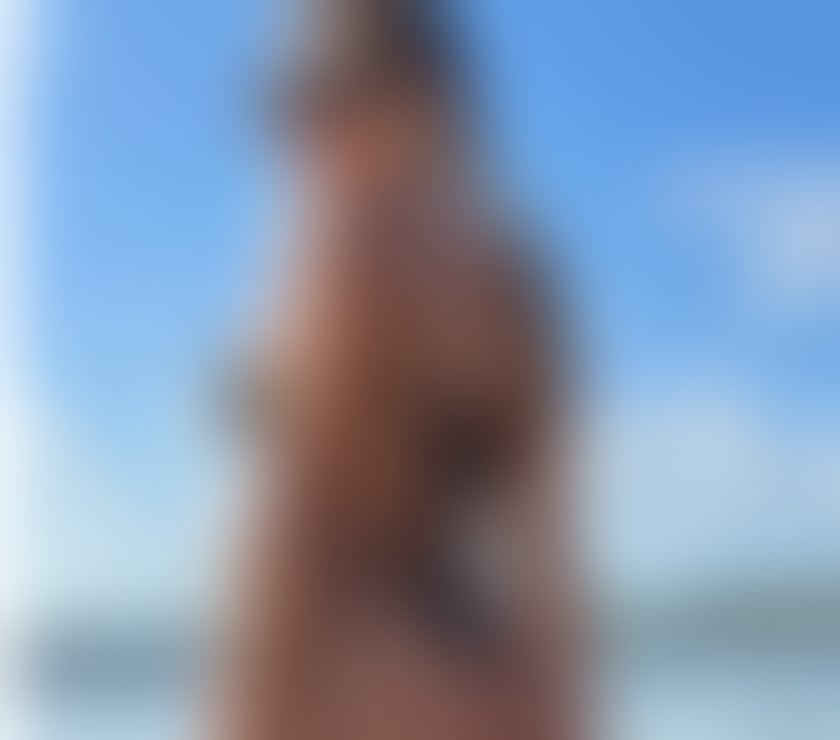 Escorts and Massages Canary Wharf East London - Photos for Party Busty Blonde 🥳