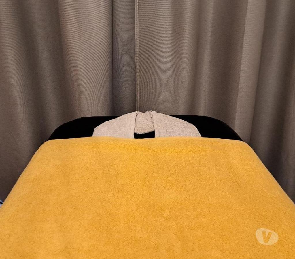 Full body massage West Midlands Birmingham - Photos for Male Therapist for a Relaxing Holistic Full Body Massage