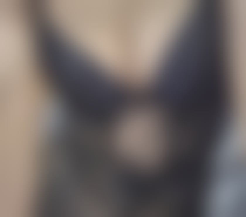 Escorts and Massages Sale Trafford - Photos for relaxing massage
