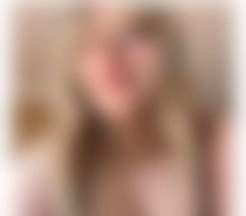 Adult Entertainment Chelsea South West London - Photos for Girl next door needs all ur 💦! Busty AND big booty x