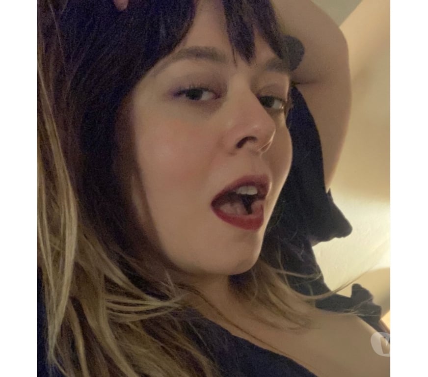 Adult Entertainment South West London Chelsea - South West London - Photos for She’s back! ONLINE all weekend 🌅 Busty AND curvy x