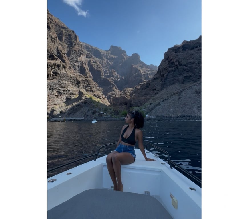 Escorts Nottinghamshire Nottingham - Photos for Goddess Nera Ebony British Independent Discreet Party