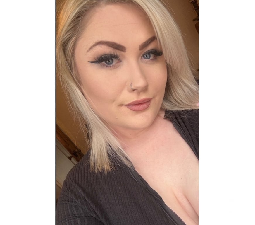 Adult Entertainment West Midlands Birmingham - Photos for Content Deals🔥 42FF Curvy blonde 😈 +44 7864 942246