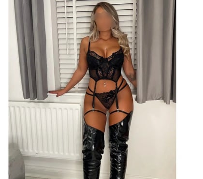  Escorts & Erotic Massage Leeds City Centre Leeds - Photos for Ls1😘 Viky just arrived,independent😘best service