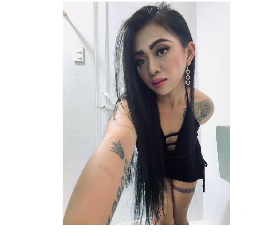 Escorts South East London Waddon - Croydon - Photos for Naughty naughty Asian🤠♥️🥰