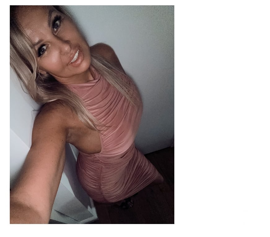 Escorts Reading Reading Town Centre - Reading - Photos for Polish Pie Pandora Slimmer figure!Hot behind view