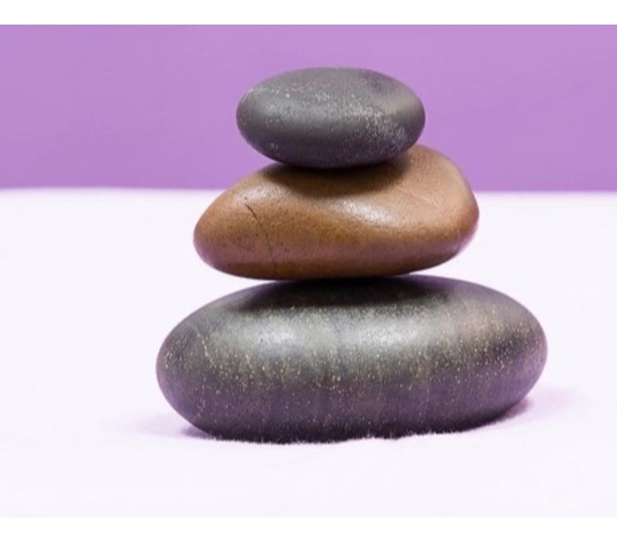 Full body massage Glasgow Giffnock - Glasgow - Photos for Female masseuse relaxing massage with hot oils 