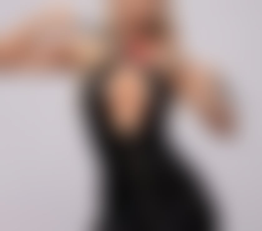Escorts Shropshire Shrewsbury - Shropshire - Photos for The queen is back! Full BDSM session toys strapon blindfold