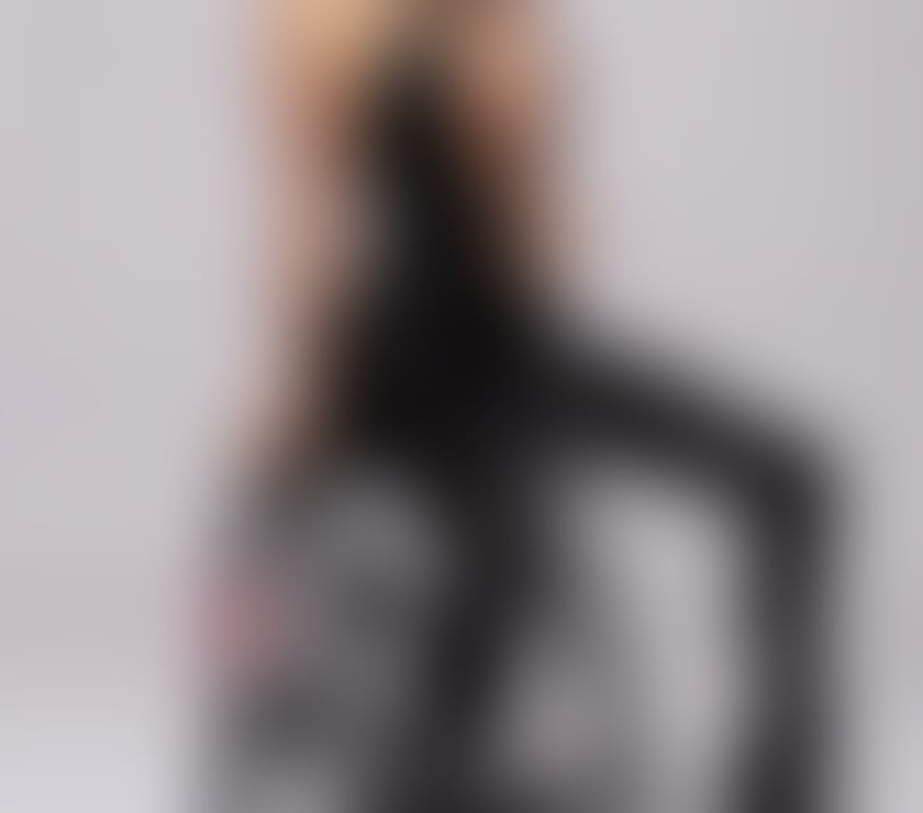 Escorts Shropshire Shrewsbury - Shropshire - Photos for The queen is back! Full BDSM session toys strapon blindfold
