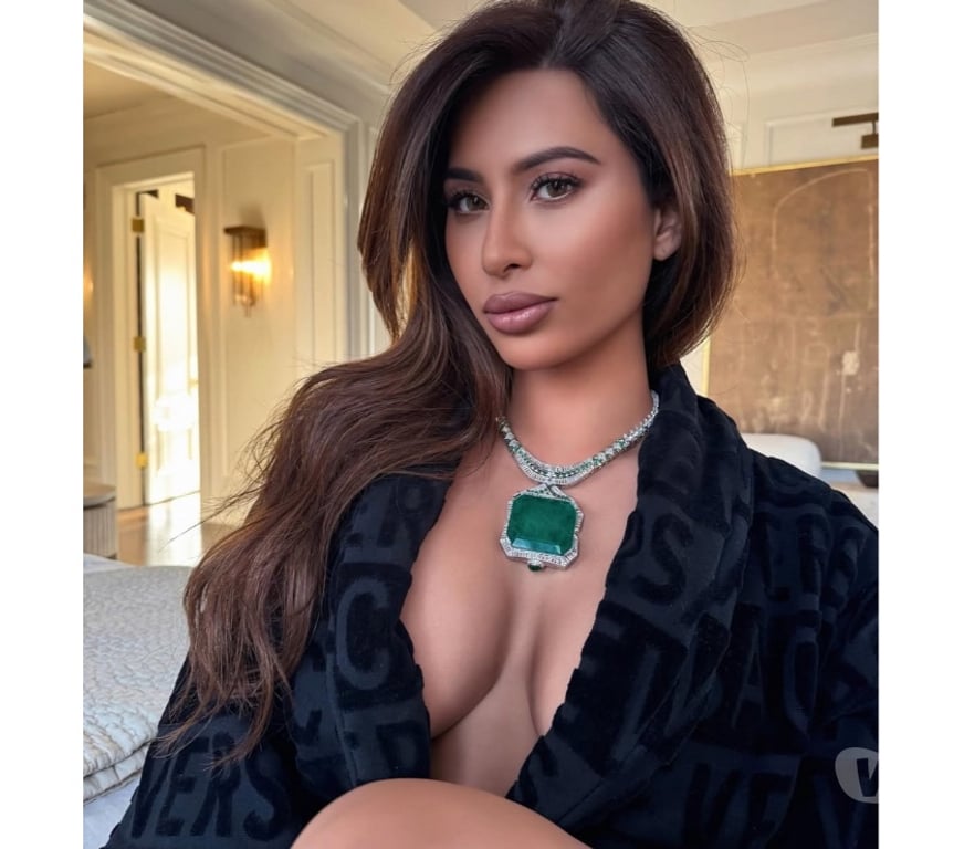 Escorts Hampshire Southampton - Photos for BRITISH INDIAN AMELIA - VISITING SOUTHAMPTON 2 DAYS ONLY