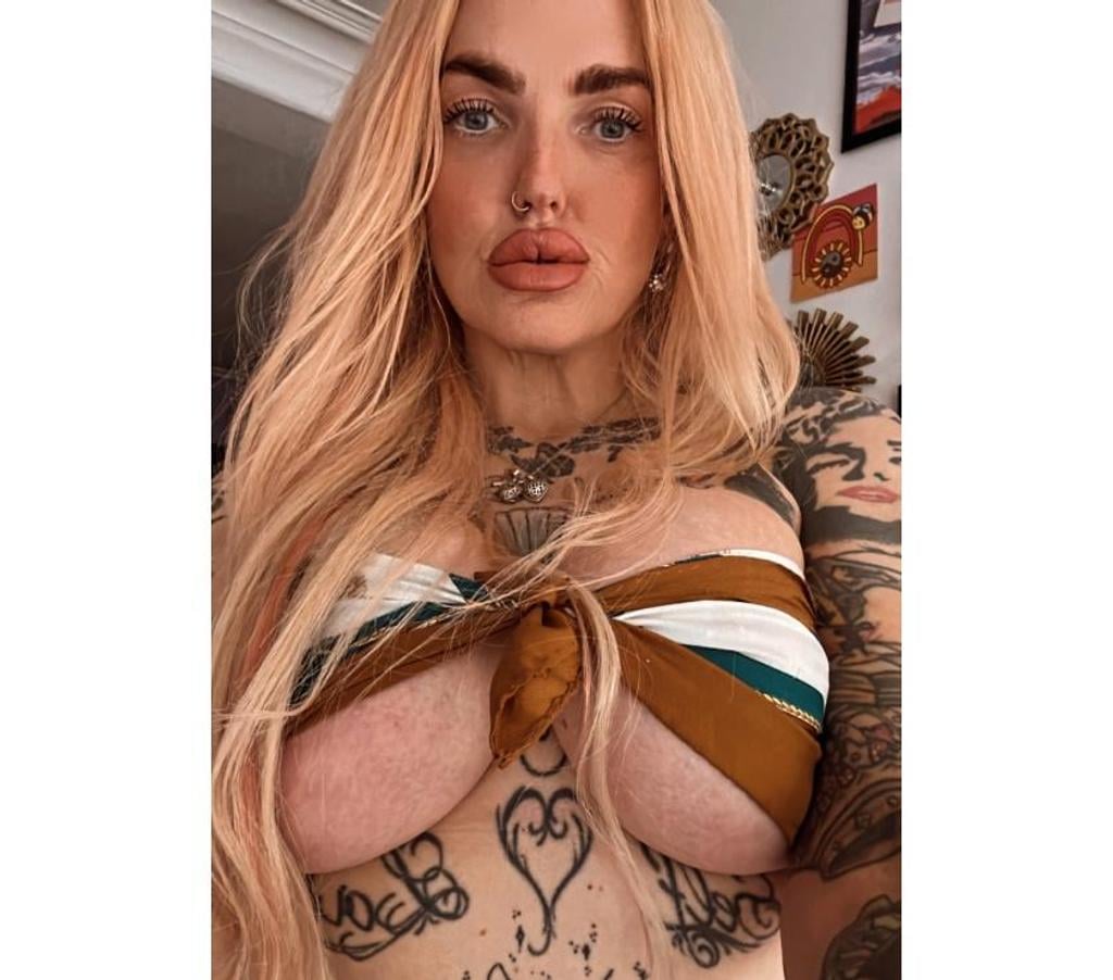 Escorts Edinburgh Edinburgh Airport - Edinburgh - Photos for Scottish tattooed kinkster. Edinburgh EH12 NEAR THE GYLE