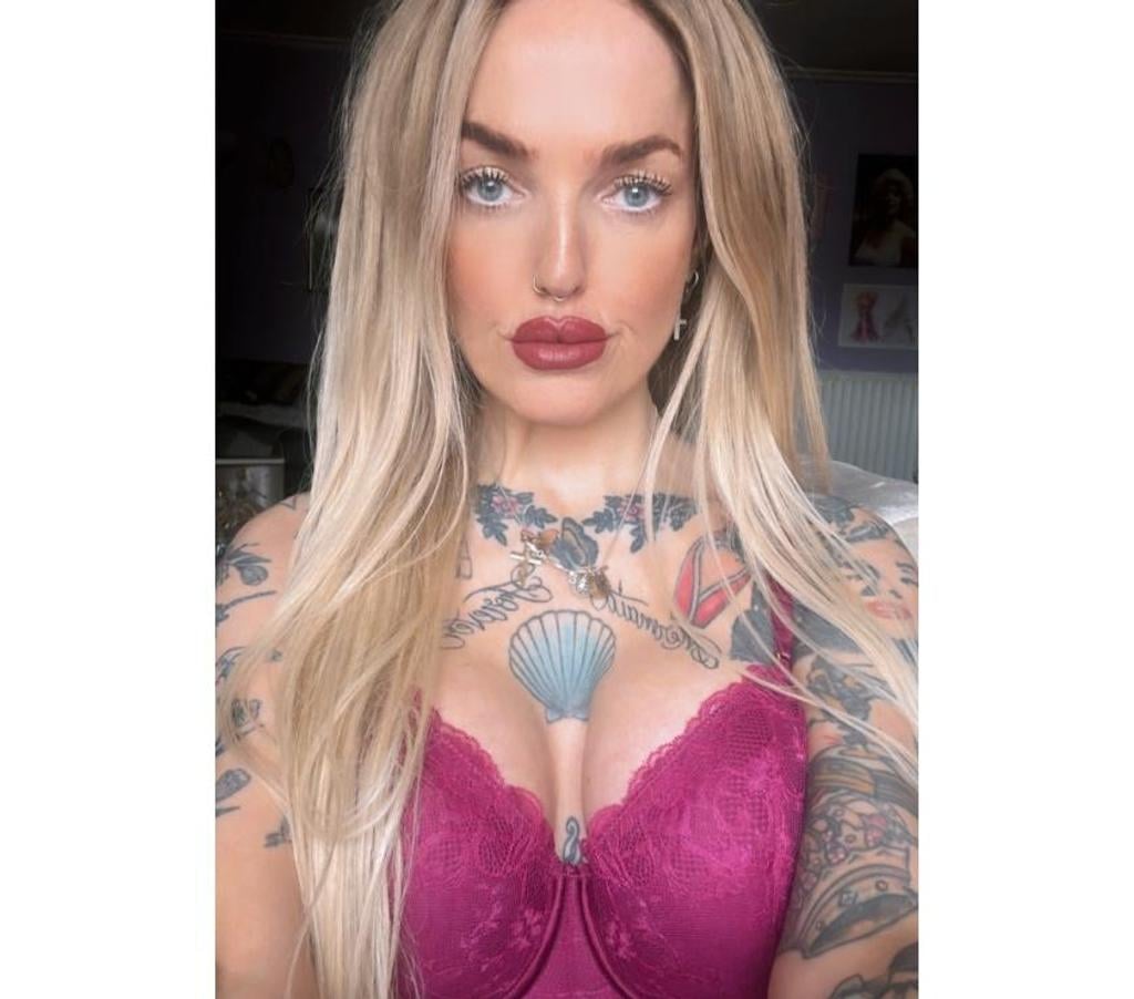 Escorts Edinburgh Edinburgh Airport - Edinburgh - Photos for Scottish tattooed kinkster. Edinburgh EH12 NEAR THE GYLE