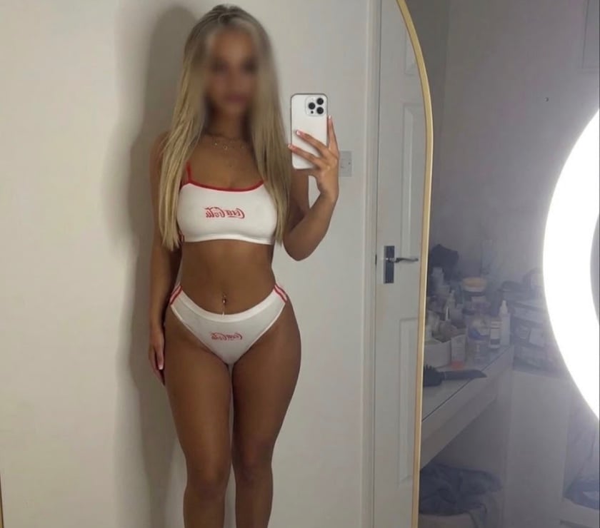 ENGLISH ELLIE LITTLE BLONDIE