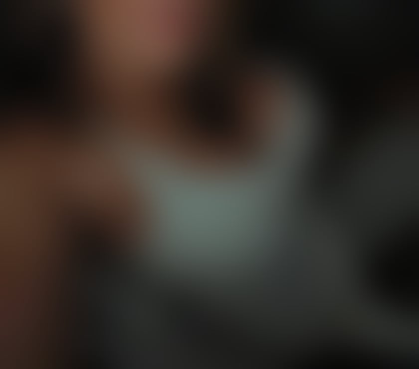 Escorts Essex Basildon - Photos for Beautiful, Busty & Bubbly