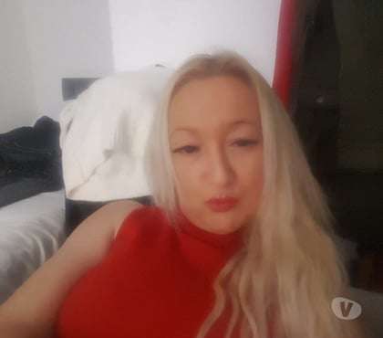 Escorts and Massages Huddersfield Kirklees - Photos for Lauren Sexy Hot Milf
