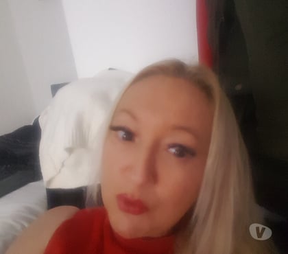 Escorts and Massages Huddersfield Kirklees - Photos for Lauren Sexy Hot Milf