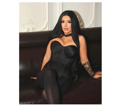 Escorts Windsor Castle Windsor and Maidenhead - Photos for I am Gina a independent escort whit big ass and tits.