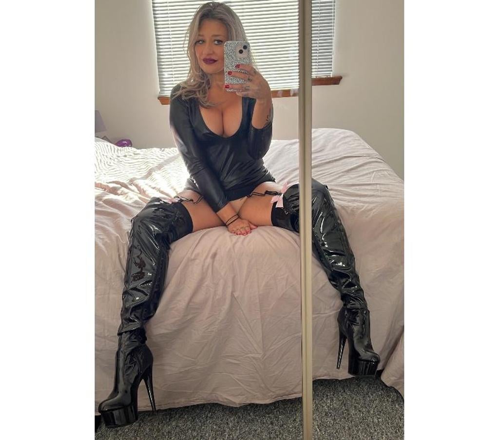 Escorts Dundee Baldovan - Dundee - Photos for Brazilian Sofia Conti