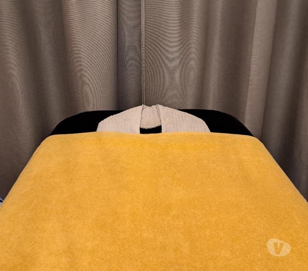 Full body massage West Midlands Birmingham - Photos for Male Therapist for a Relaxing Holistic Full Body Massage