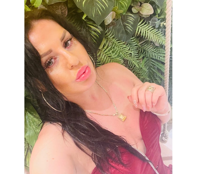 Escorts and Massages Ealing Broadway West London - Photos for Sensual session by massage Goddess . 8+ yrs experience