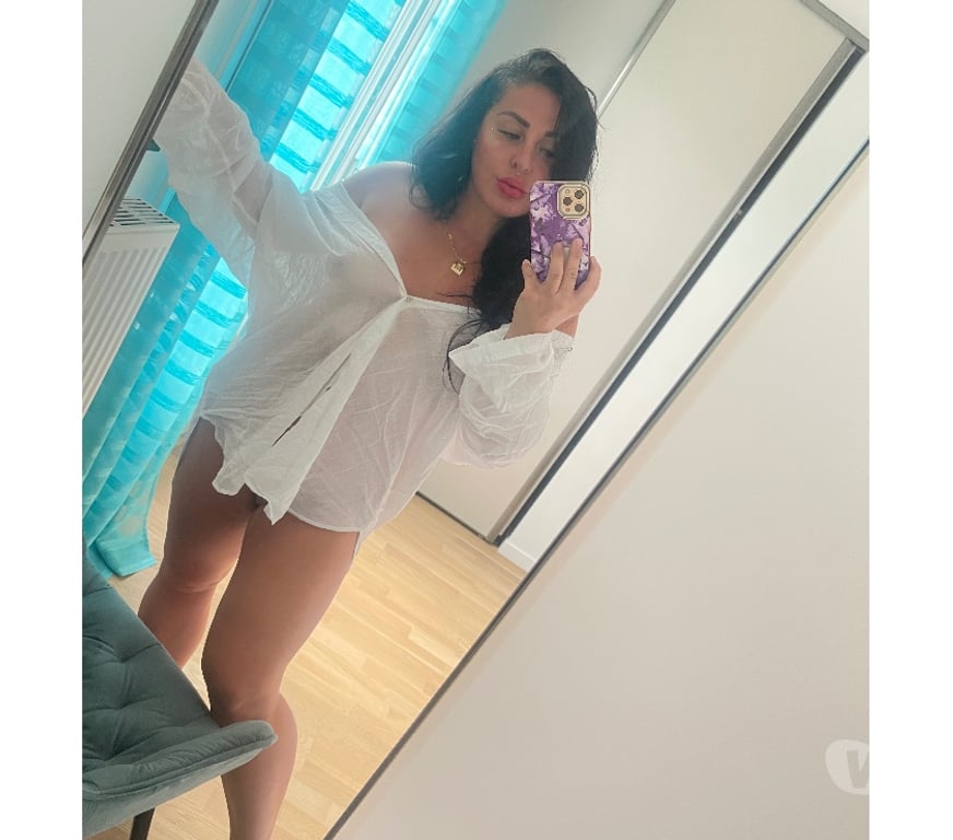 Escorts West London Ealing Broadway - West London - Photos for SENSUAL b2b tease edging massage by therapist fr Poland