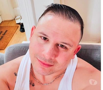 Gay escorts Huddersfield Kirklees - Photos for Curious? (Come Get A Taste) 😏