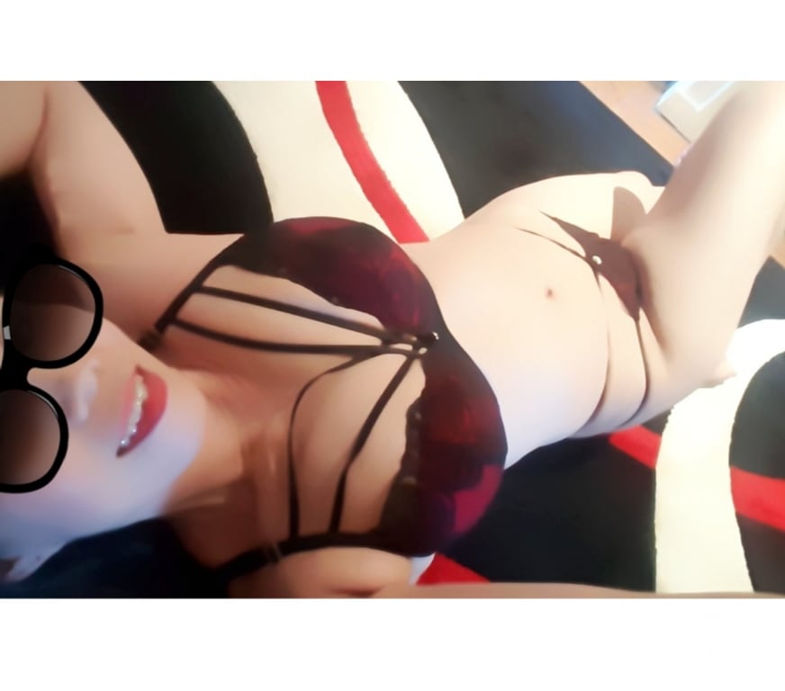 Escorts Nottinghamshire Nottingham - Photos for Independent Jasmine Thai hot oil & Tantric massage