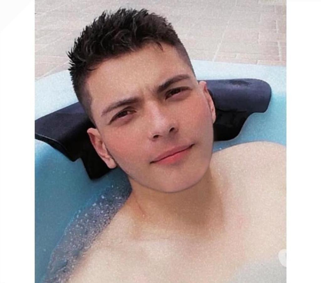  Gay massage Hampshire Southampton - Photos for SEXY LATINO IN TOWN 