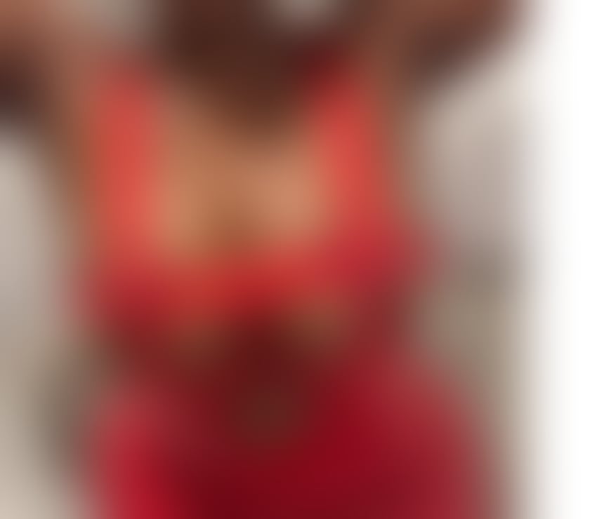 Escorts East London Walthamstow Central Station - East London - Photos for Curvy busty African Queen