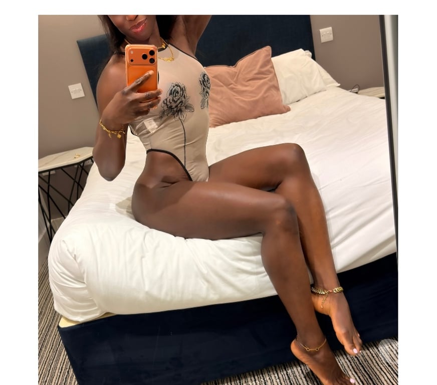 Escorts West Yorkshire Leeds - Photos for Professional massage therapist Leeds (incalls and outcall )