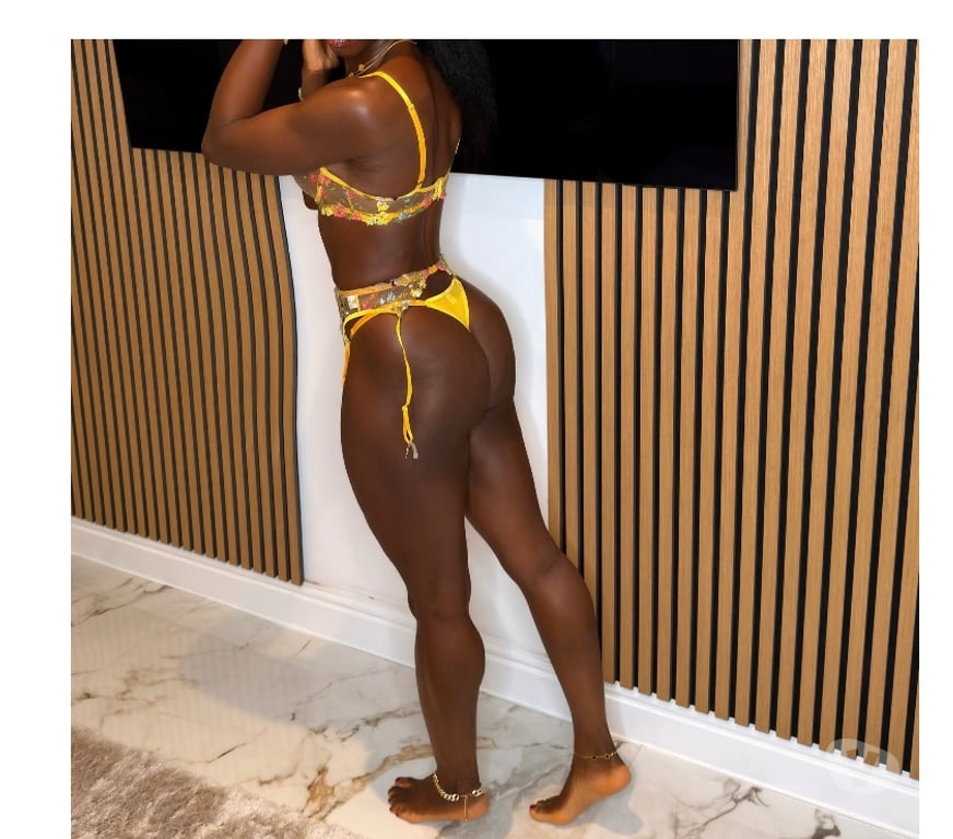 Escorts West Yorkshire Leeds - Photos for Professional massage therapist Leeds (incalls and outcall )