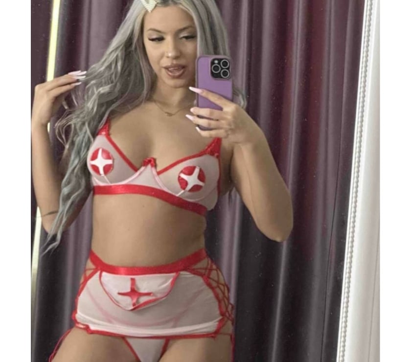 Escorts South West London Wimbledon - South West London - Photos for ❤️REAL GIRL🧡2 PARTY GIRLS 👯‍♀️WIMBLEDON 💚