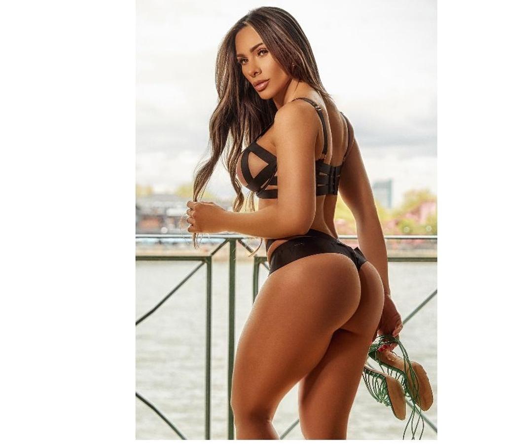 Escorts West Midlands Birmingham - Photos for LUÍZA returned VIP CURVY 🥂 SEXY 🍾 PARTY 🥳