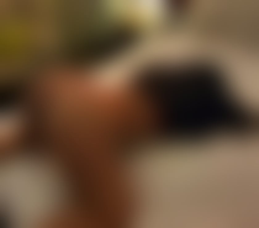 Escorts East London Heron Quays - East London - Photos for CURVY PLAYFUL ENGLISH GIRL IN CANARY WHARF