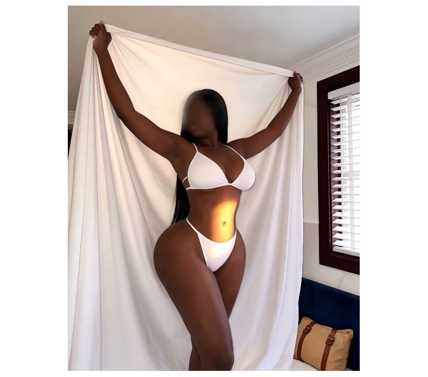 Photos for Big Ass and Busty African Queen