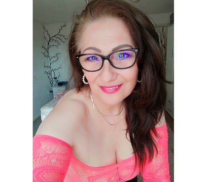 Escorts and Massages Woolwich South East London - Photos for xx Dora Sweet xx