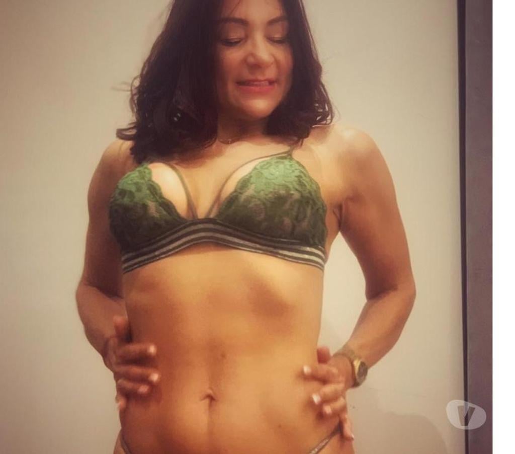 Escorts East London Commercial Road - East London - Photos for Sensual Scarlet Pasionate Petit Mature ultra sexy lady