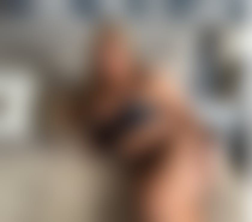 Escorts North London Winchmore Hill - North London - Photos for Insatiable Latin milf