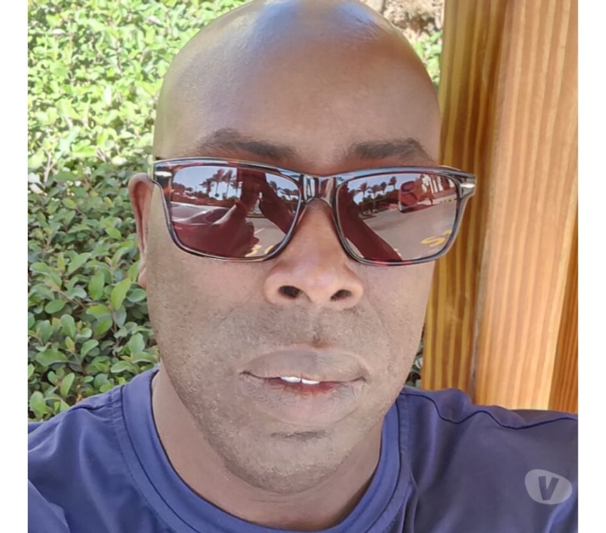  Gay massage Leicestershire Leicester - Photos for Leroy. Muscular Build. J21 M1