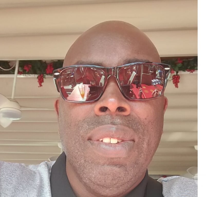  Gay massage Leicestershire Leicester - Photos for Leroy. Athletic, Muscular Build. J21 M1