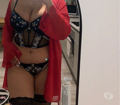  Escorts Birmingham City Centre Birmingham - Photos for Party girl Aleena😈 Curvy Pakistani babe 😍