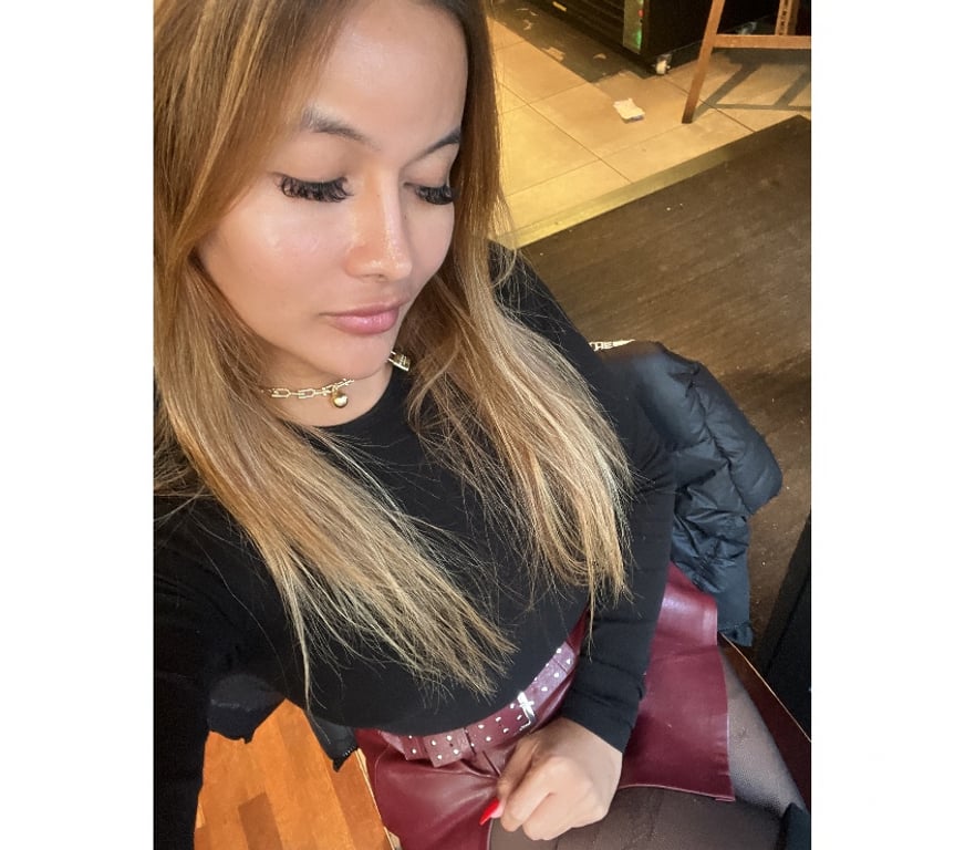 Escorts Hampshire Southampton - Photos for Asian - latina busty woman currently in Southampton