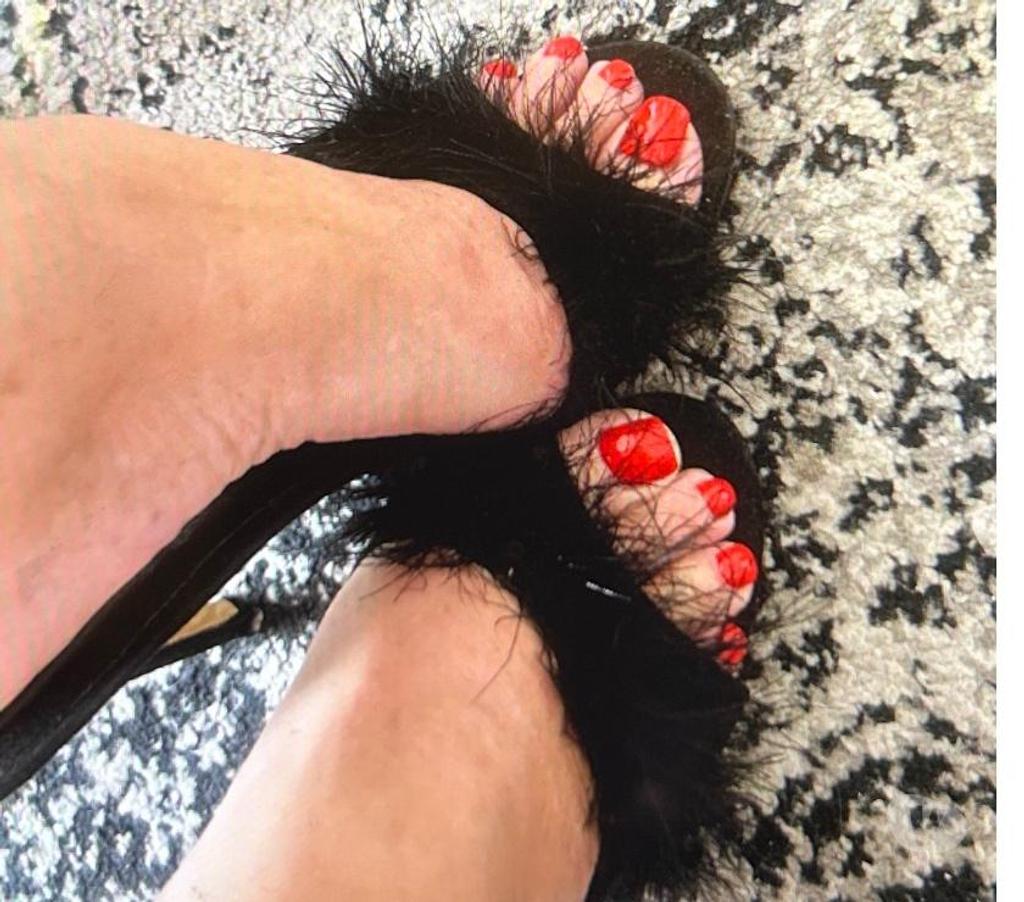 Escorts South Yorkshire Sheffield - Photos for Mature Busty English Lady 07919909917