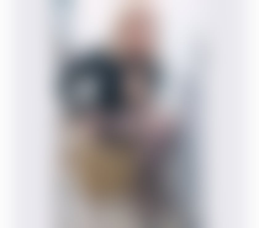 Trans Escorts Surrey Spelthorne - Photos for Sarah TV - English Trans - Incall & Outcalls