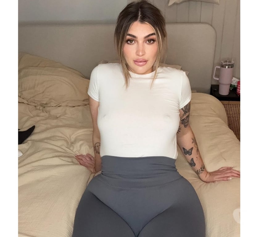 Adult Entertainment West Midlands Birmingham - Photos for FILTHY MILF ONLINE NOW 😈BLONDE BRITISH SL UT 07444346589