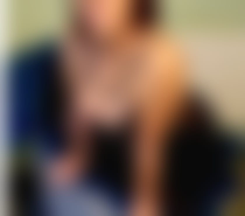 Escorts Derbyshire Derby - Photos for Slim Lady looking to meet